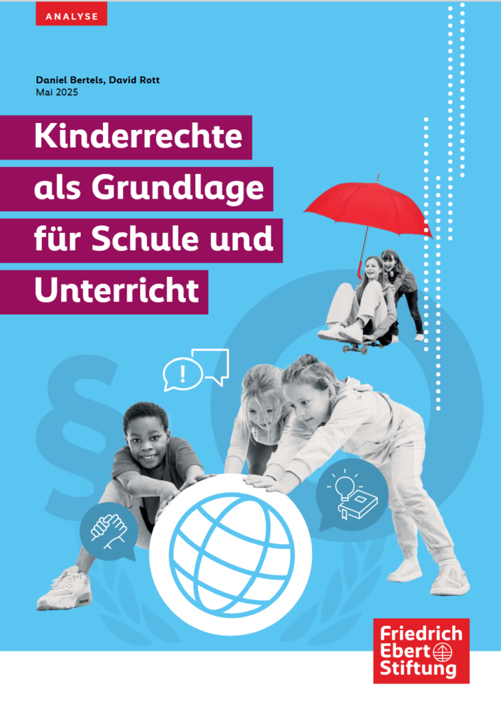 Kinder spielen unter einem Schirm, der sie schützt und machen etwas mit Medien.