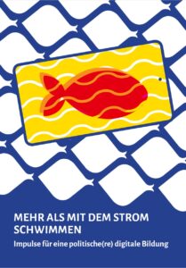 © Arbeitskreis deutscher Bildungsstätten e. V. und Verein Sozialprofil, Lizenz: CC BY-NC-SA 4.0 Ein Fisch schwimmt in einem Smartphone gegen einen Strom anderer Fische.